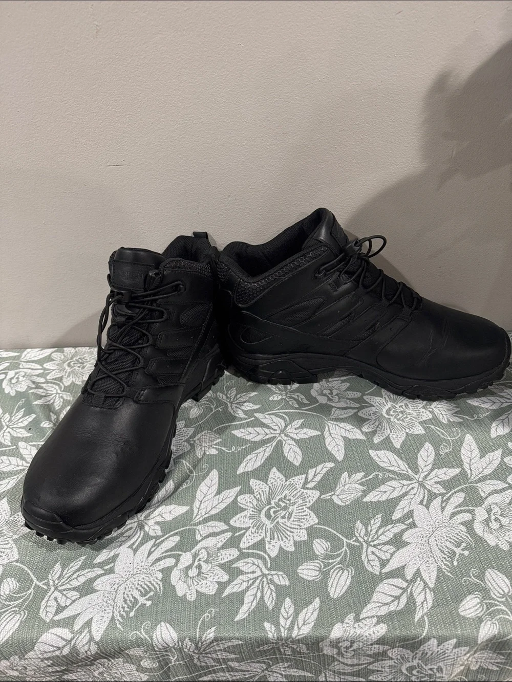 Merrell sturdy mid